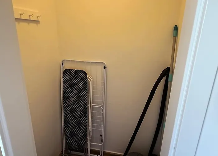 Appartement 3 Bedroom 6 P Parking & Privat-entry *